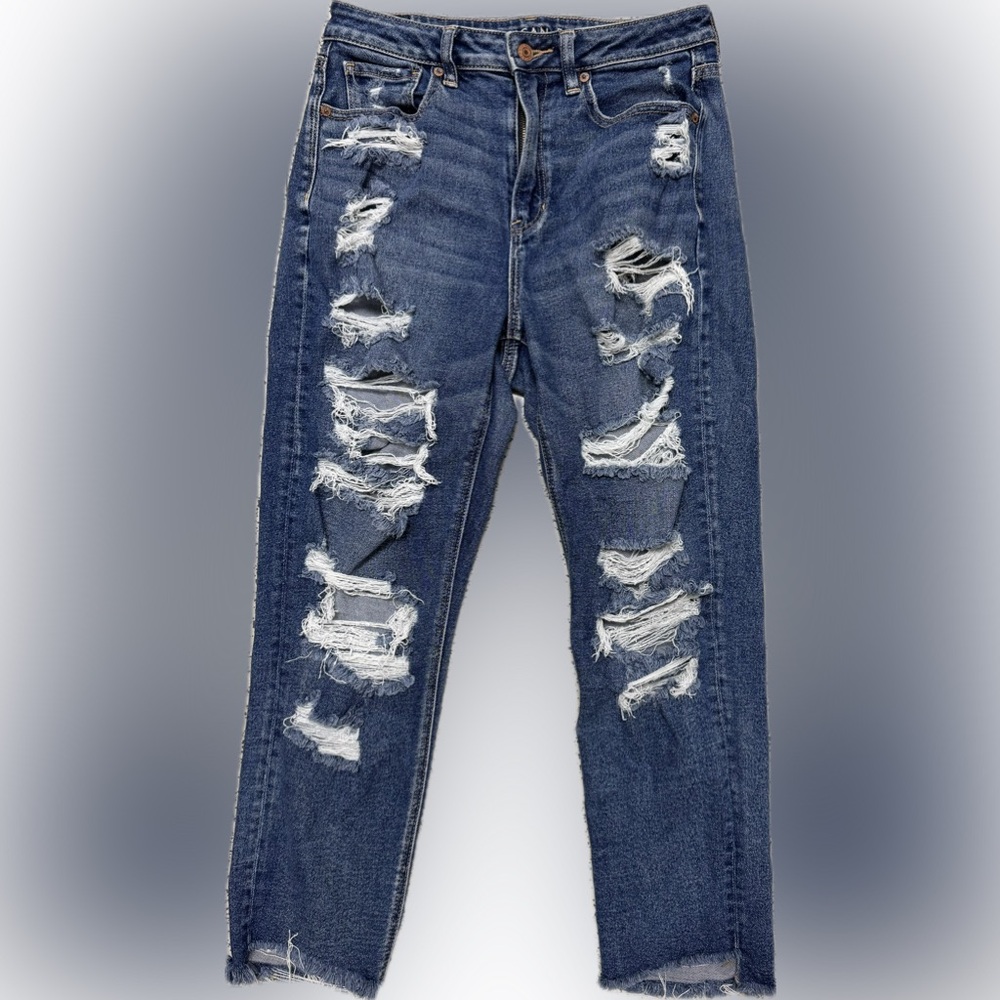 American Eagle Outfitters Ripped Blue Boyfriend Jeans size 8 short